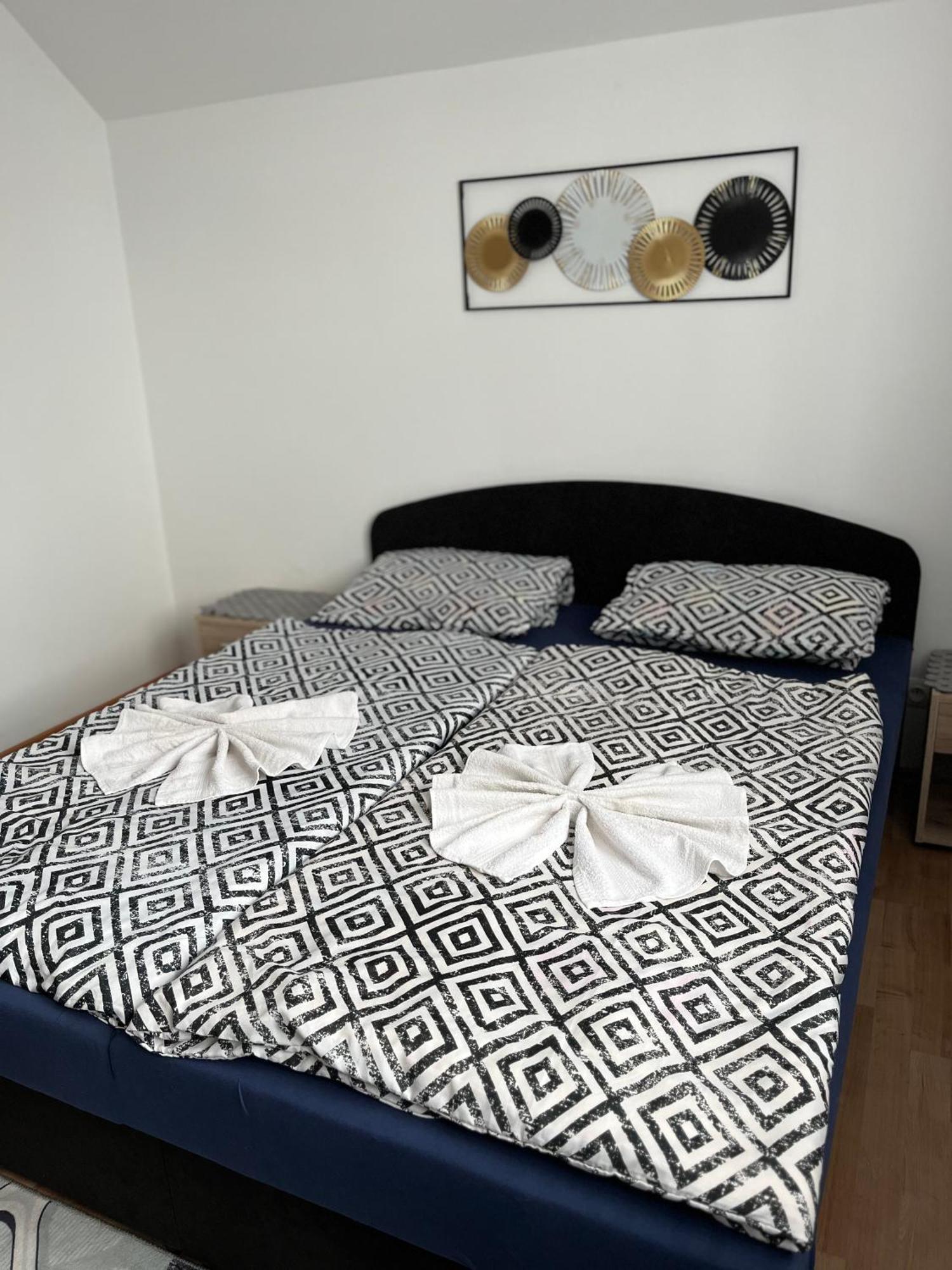 Homestay Renata Нова Лесна Екстер'єр фото