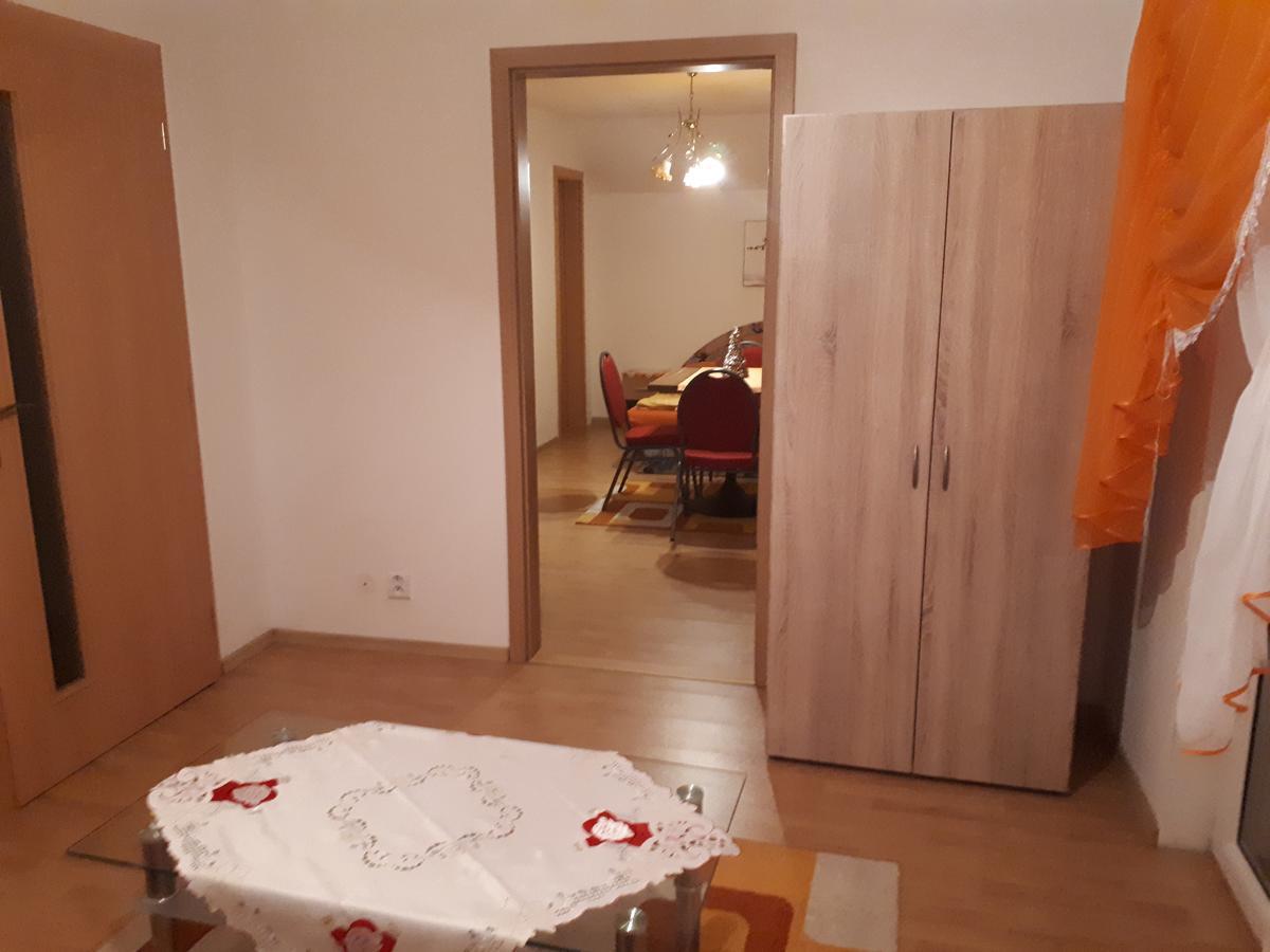 Homestay Renata Нова Лесна Екстер'єр фото