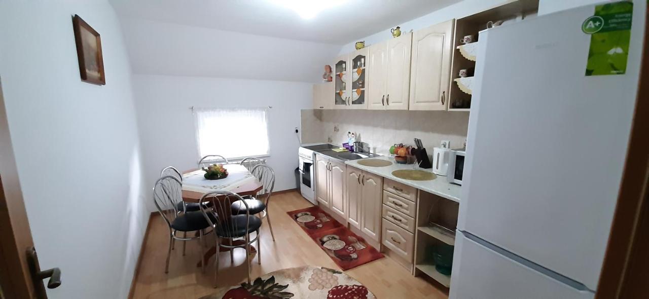 Homestay Renata Нова Лесна Екстер'єр фото